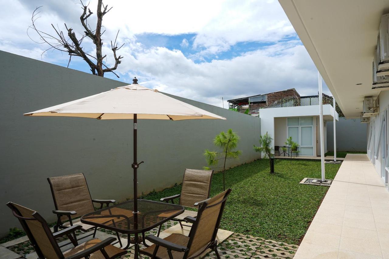 Oyo 367 Ridha Residence Bandung Esterno foto